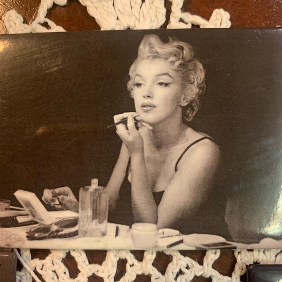 Marilyn Monroe Vintage Magnets - Picture 4 of 5